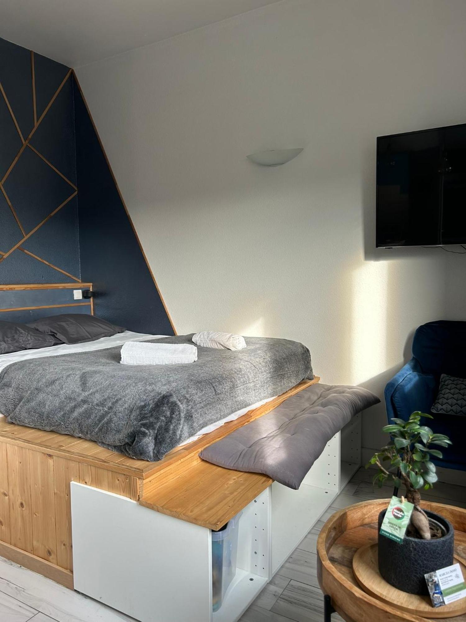 Superbe Studio Cosy Et Atypique 3 Etoiles Montbéliard Extérieur photo